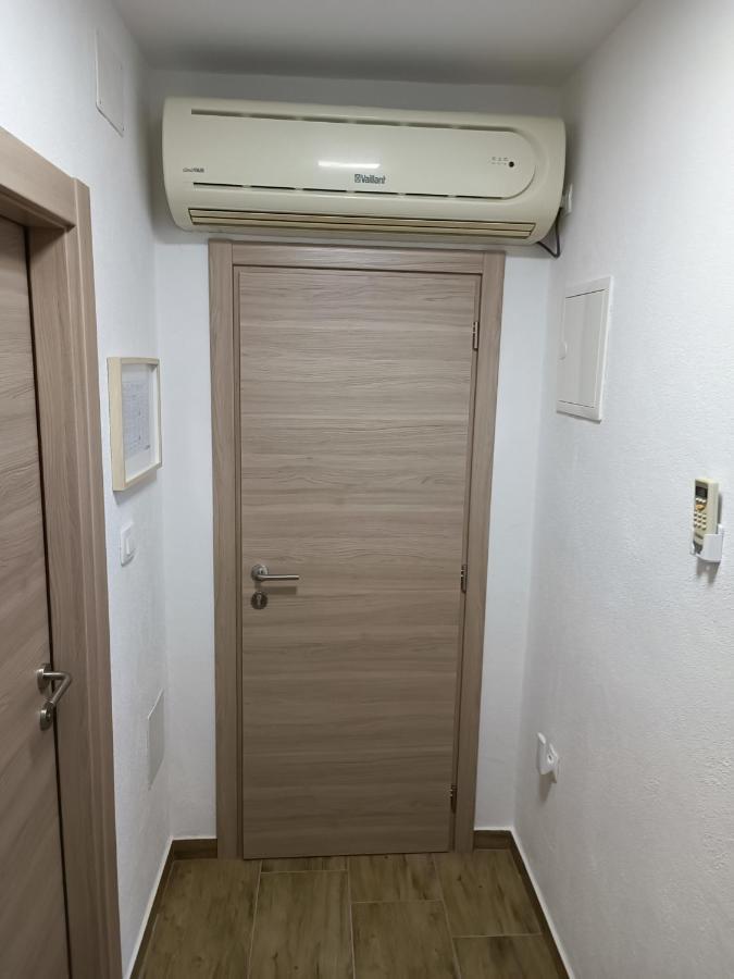Apartman Jagoda 塞尼 外观 照片